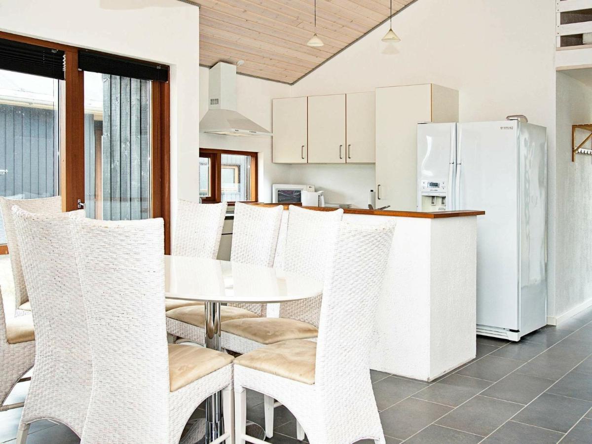8 Person Holiday Home In Ulfborg Thorsminde Exterior photo